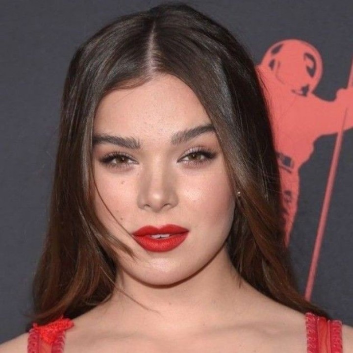 Hailee Steinfeld
